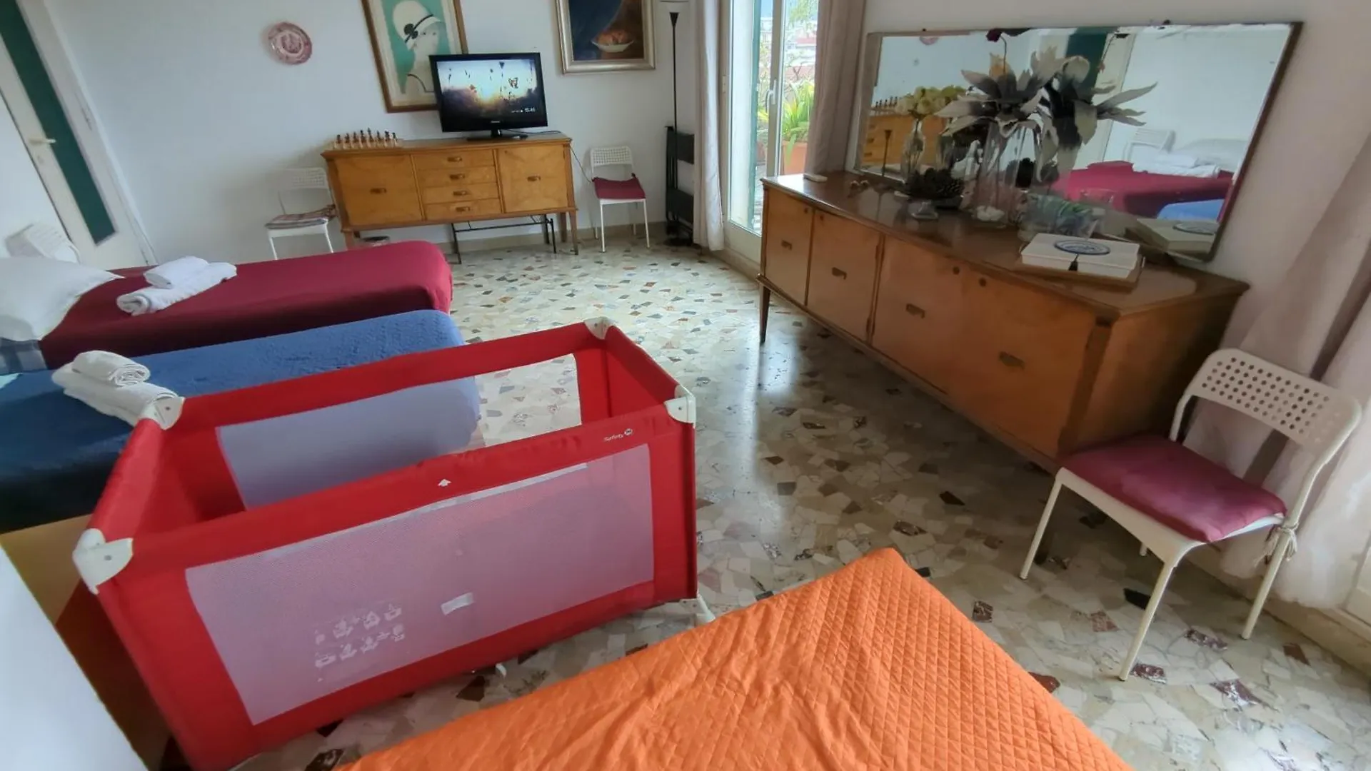 Quarto em Acomodações Particulares Maqueda Apartamento Palermo Itália